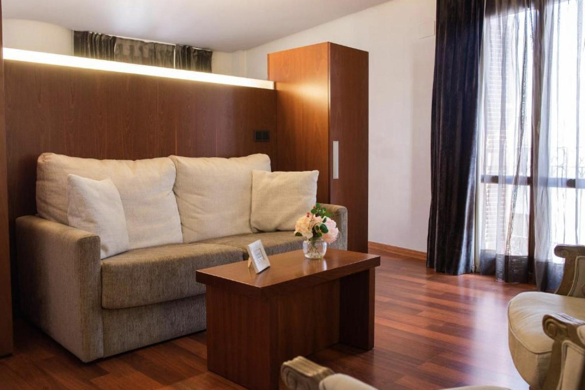 הואסקה Hotel Sancho Abarca Petit Spa חדר תמונה
